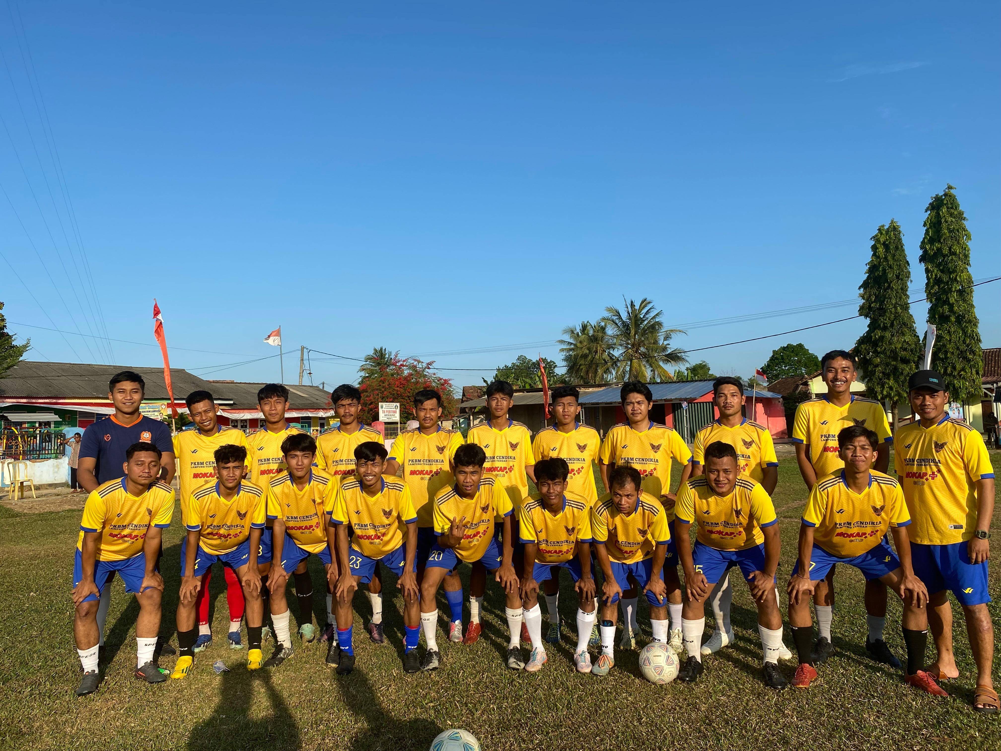 Kegiatan belajar diluar kelas ( Ektrakurikuler, outing class dll)